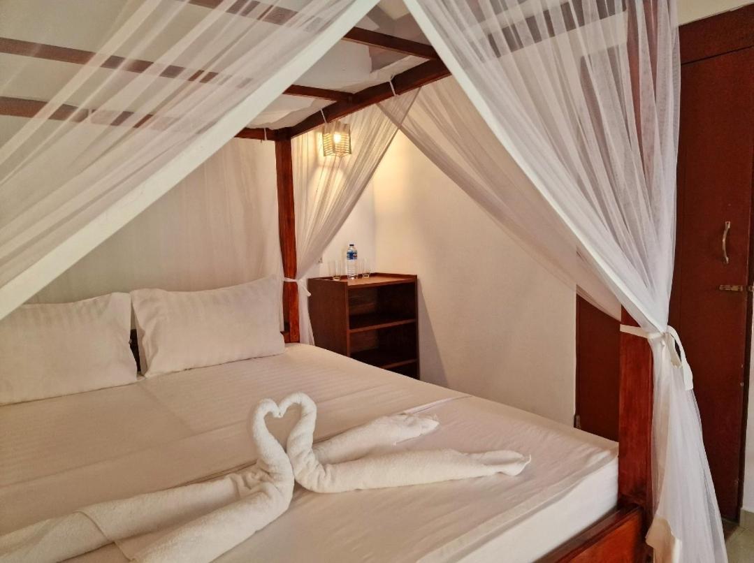 Panorama Beach Hotel Tangalle Ngoại thất bức ảnh